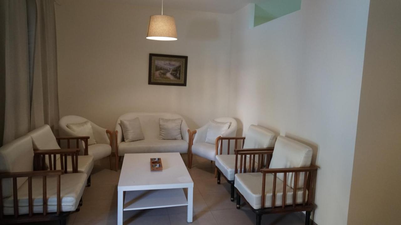 Ground Floor Apartment By Circular Pool In Talabay Aqaba Ngoại thất bức ảnh